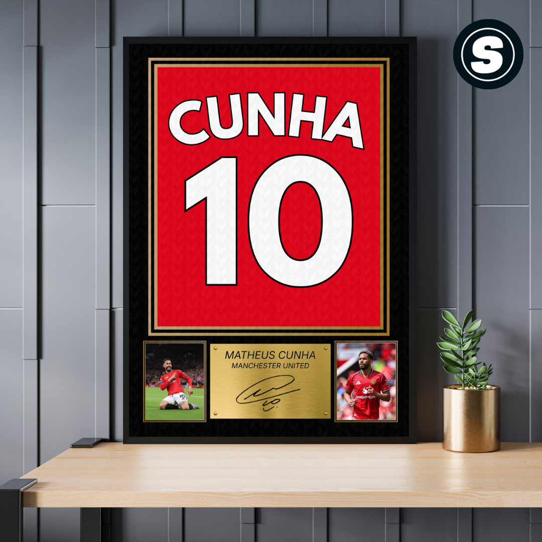 Manchester United Matheus Cunha Printed Autograph Picture
